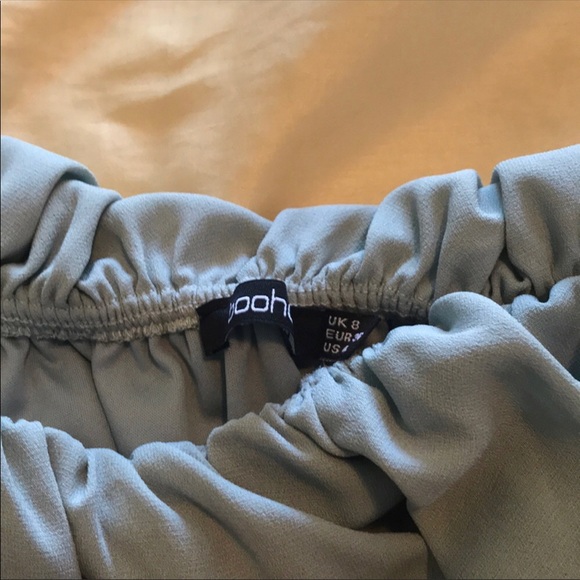 Boohoo Off-the-shoulder Lightweight Dress - Picture 3 of 3